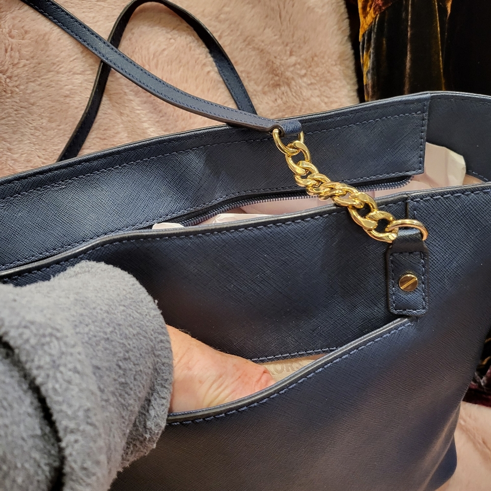 MK tote - Picture 6 of 9